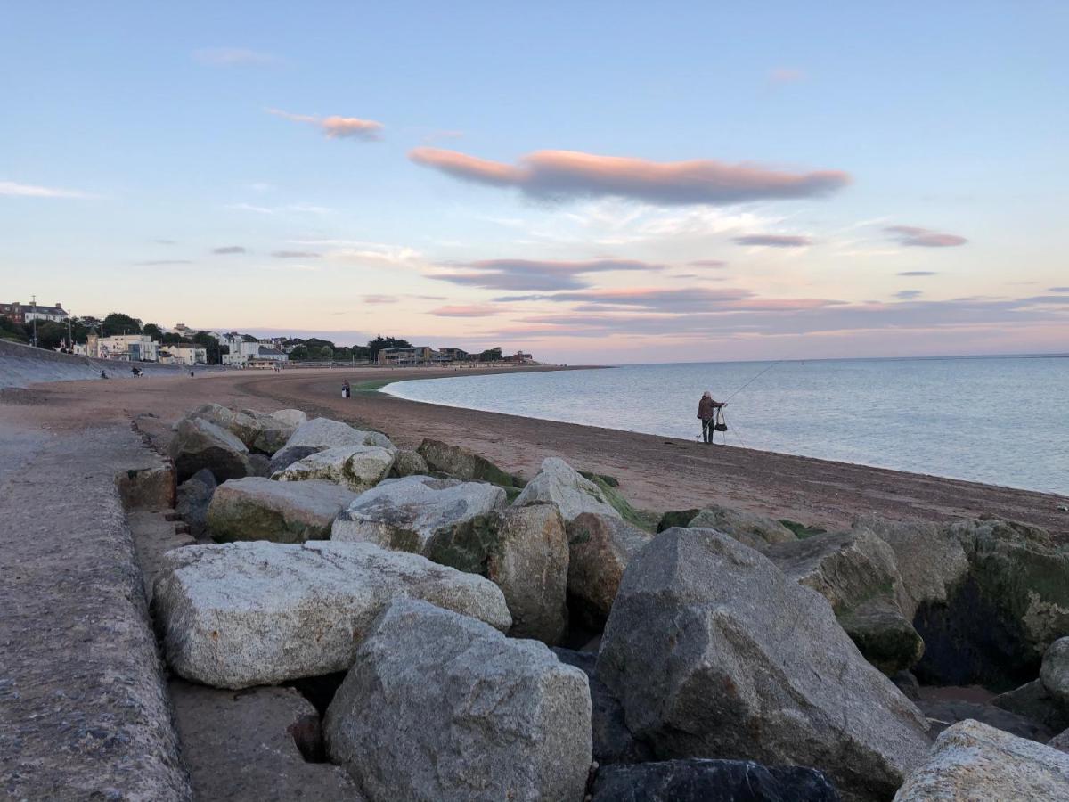 Manor Hotel Exmouth Bagian luar foto