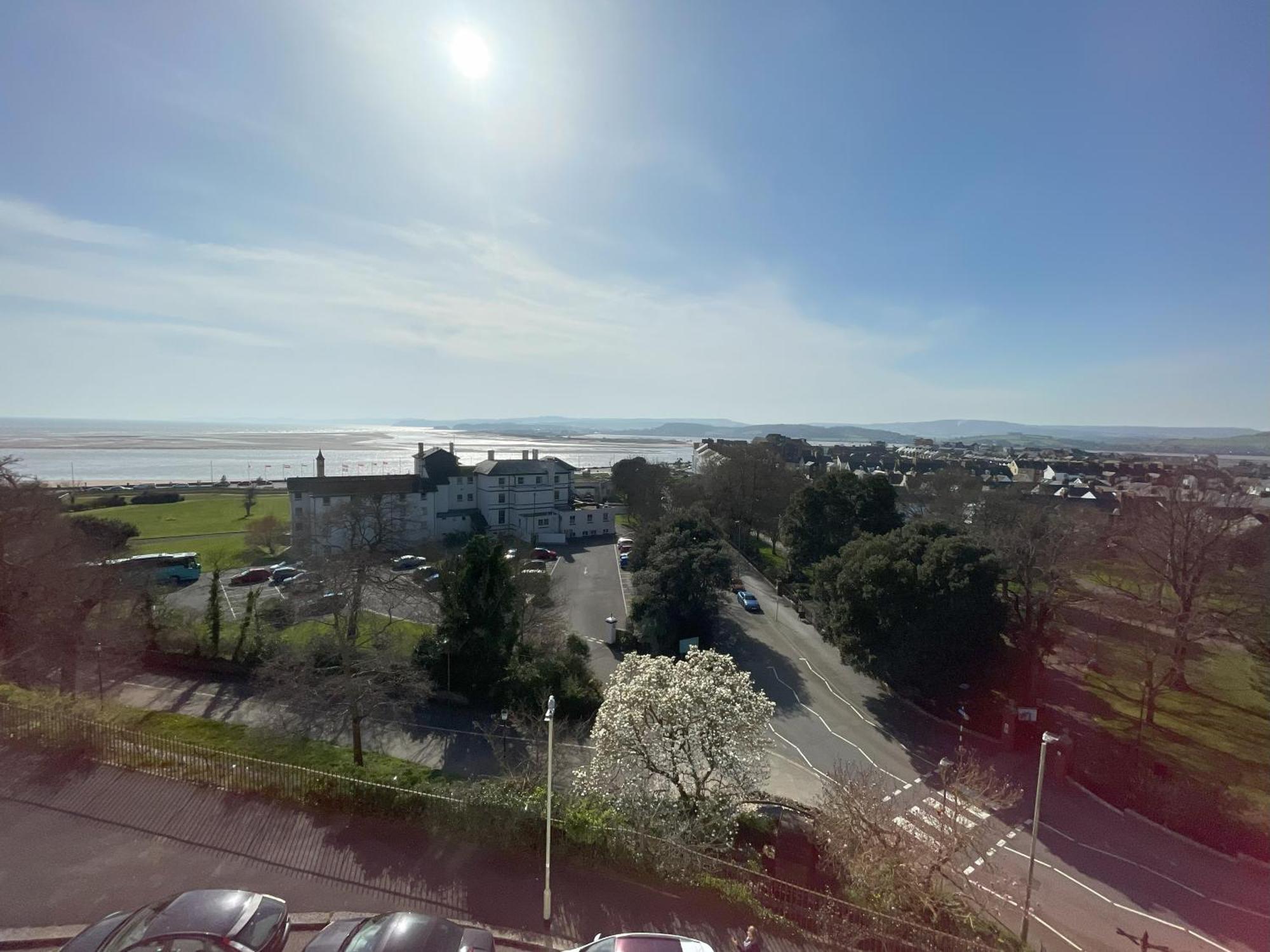 Manor Hotel Exmouth Bagian luar foto