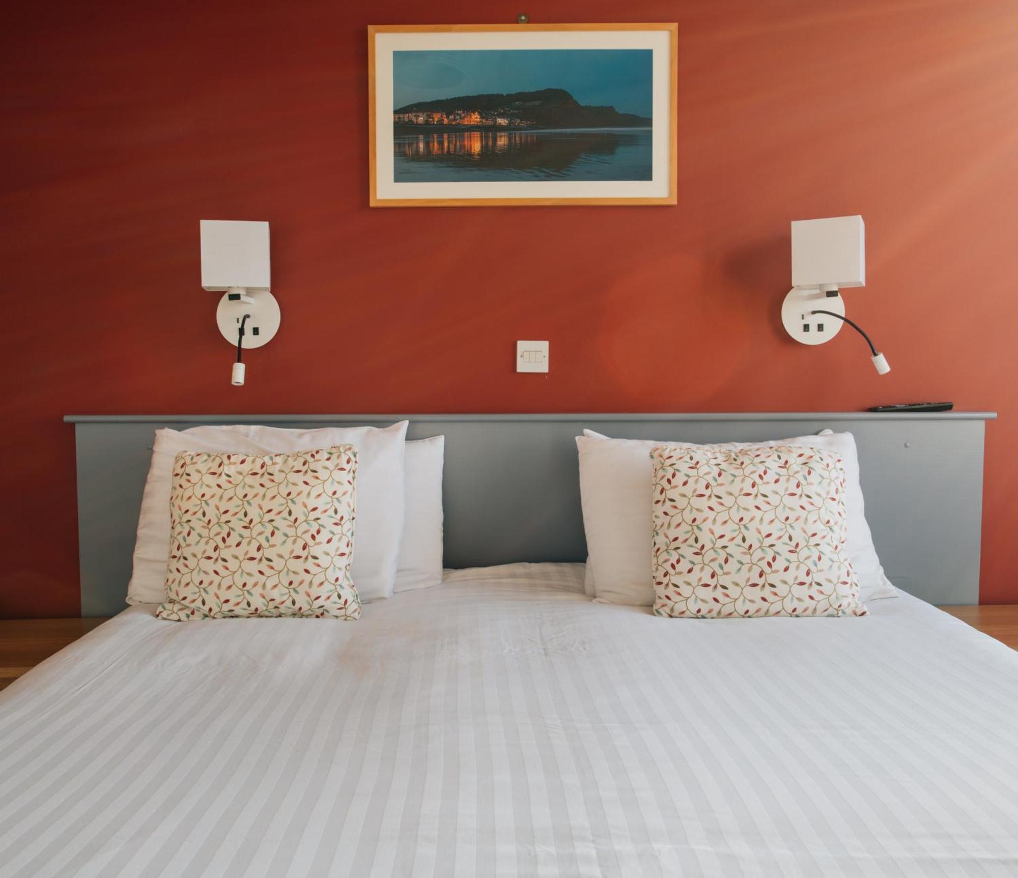 Manor Hotel Exmouth Bagian luar foto